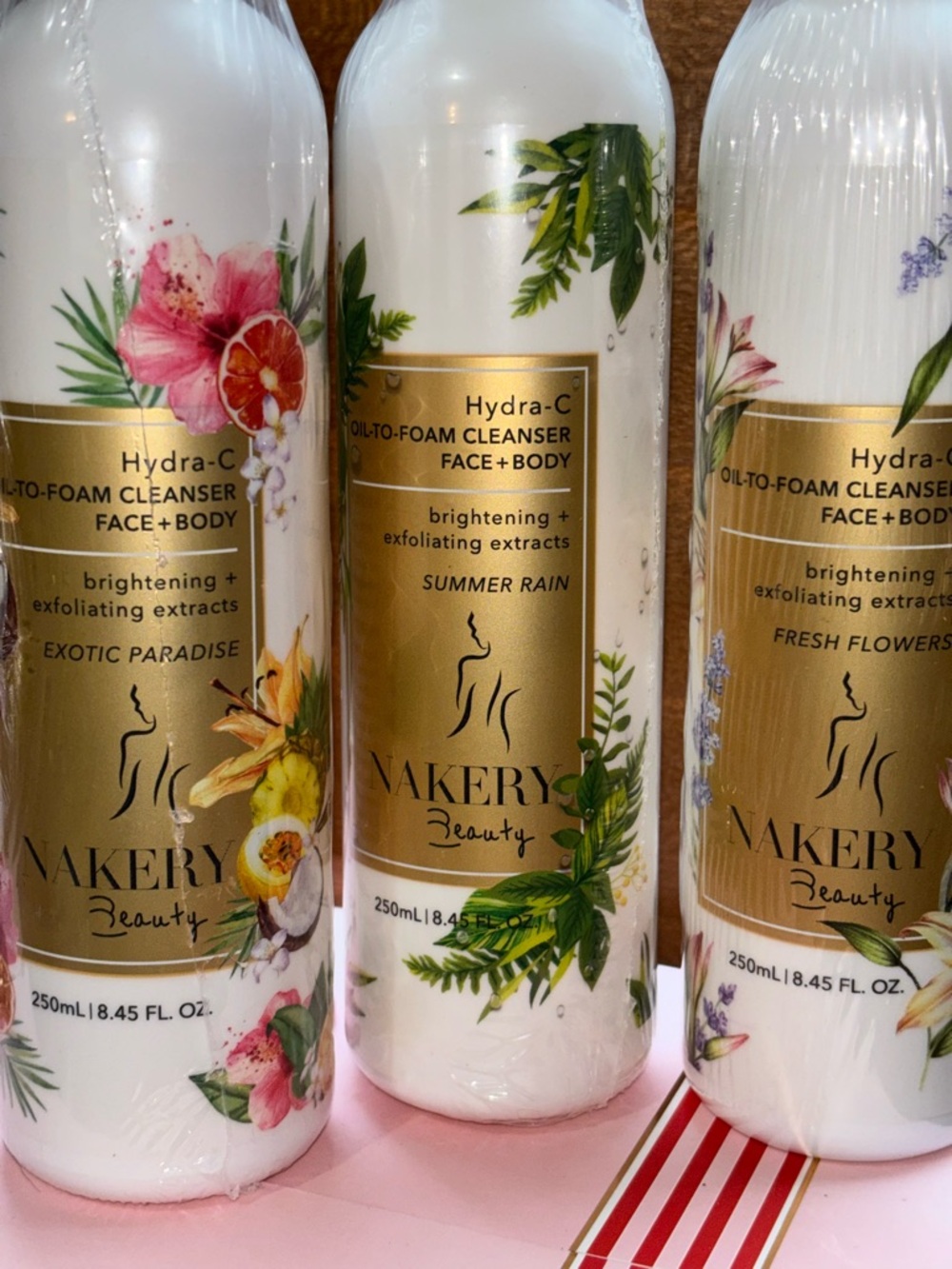 Nakery Beauty Hydra-C Oil to Foam Cleanser - Picture 3 of 3